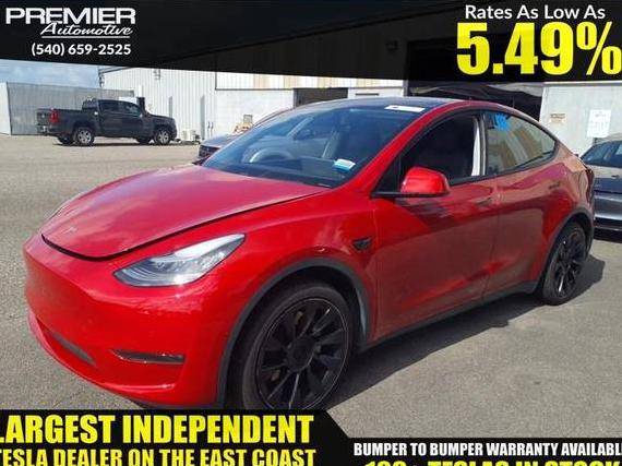 TESLA MODEL Y 2020 5YJYGDEF2LF002146 image